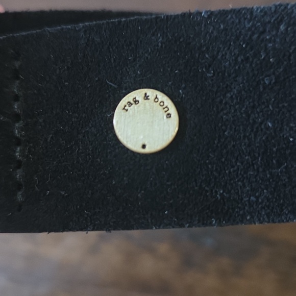 Beautiful Black Leather Belt w Gold Hardware By Rag & Bone. Great Condition! M - Picture 5 of 10